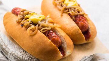 Sopot: Gdzie zjeść hot doga z prawdziwym złotem? Restauracja "Polska Kiełbasa" ma go w ofercie!