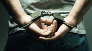 Dwaj Ukraińcy tymczasowo aresztowani za brutalny atak i wymuszenie na rodakach w Sopocie
