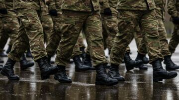 Wzmocnione patrole policji i WOT w Sopocie dla ochrony infrastruktury kolejowej