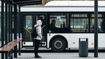 Tymczasowe zmiany tras w komunikacji miejskiej – sprawdź szczegóły!
