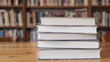Jubileuszowa karta dla czytelników z okazji 80-lecia Biblioteki Sopockiej