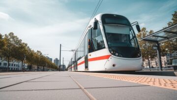 Retro przejazdy trolejbusami z okazji Dnia Kobiet – podróż w czasie!