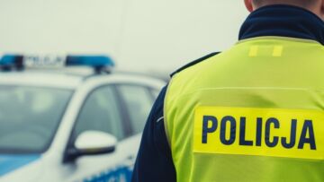 Motocyklista z prędkością 104 km/h w strefie „30” zatrzymany przez policję
