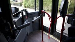 Wszystkich Świętych: ruch i autobusy przy cmentarzu